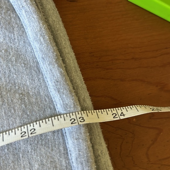 Fairway & Greene XS Ladies Gray Old School Sweatshirt - Picture 9 of 9